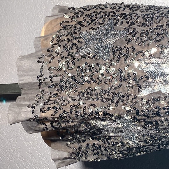 LIPSTICK - tank: black mesh semi-sheer racerback w silver sequins & stars - L - Picture 13 of 16